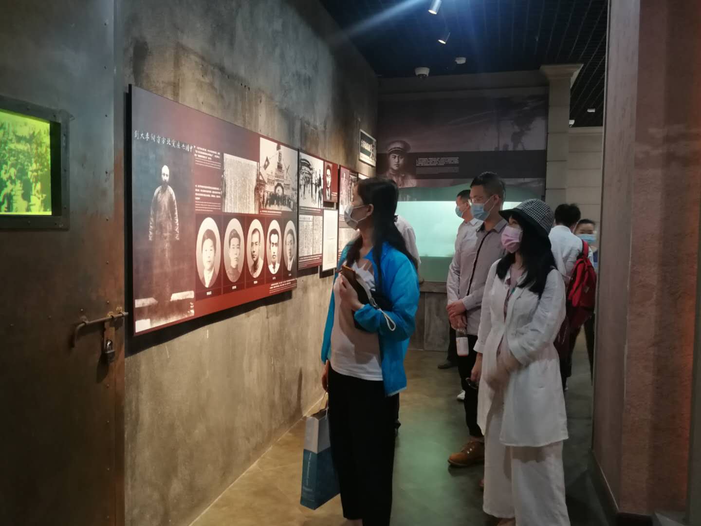 聆聽歷史足音，緬懷崢嶸歲月 公司員工參觀武漢革命博物館(圖1)