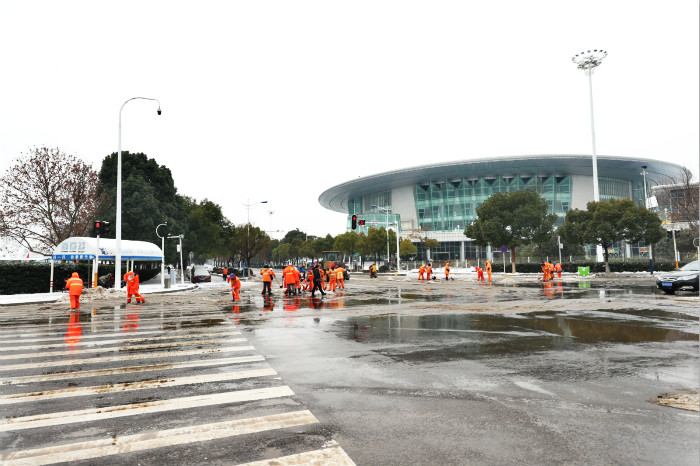 一場雪，體育中心美得不要不要的</br>但最美的風景還是他們(圖16)