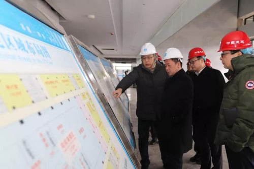 市委常委、宣傳部長張世華調(diào)研軍運(yùn)會主媒體中心(圖2)