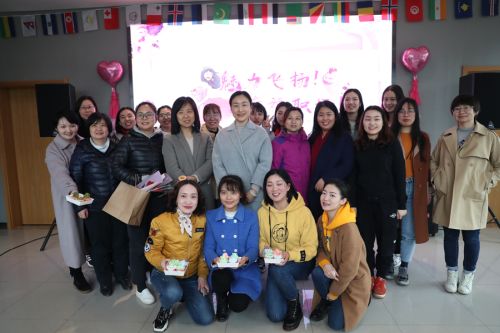 巧手做糕點，甜蜜迎佳節(jié) ▏武漢體育中心舉行“三八”婦女節(jié)關愛活動(圖7)