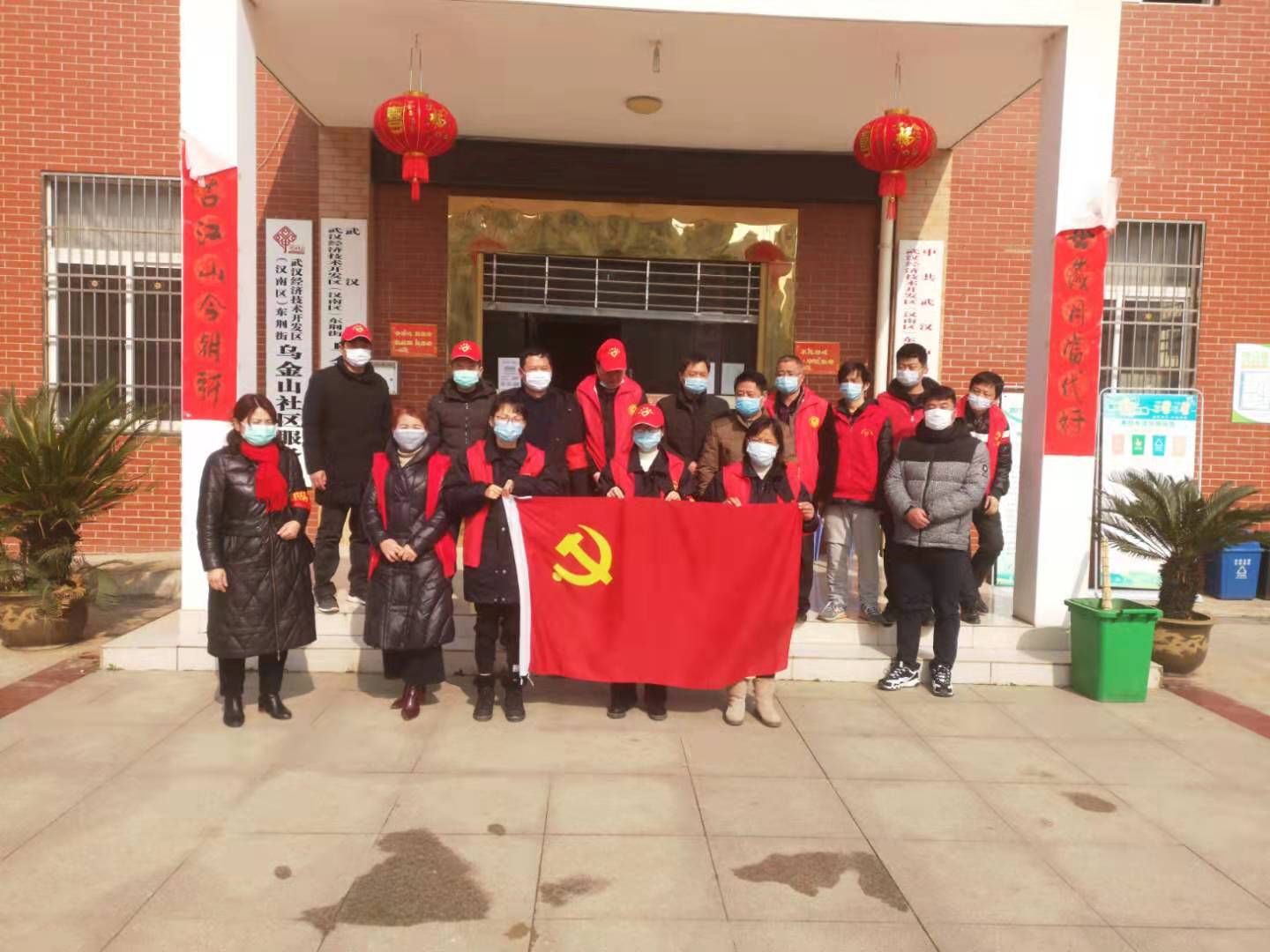 今天，我們繼續(xù)奮戰(zhàn)在“戰(zhàn)疫”一線(圖11)